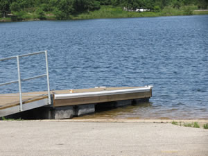 Launch ramp and dock